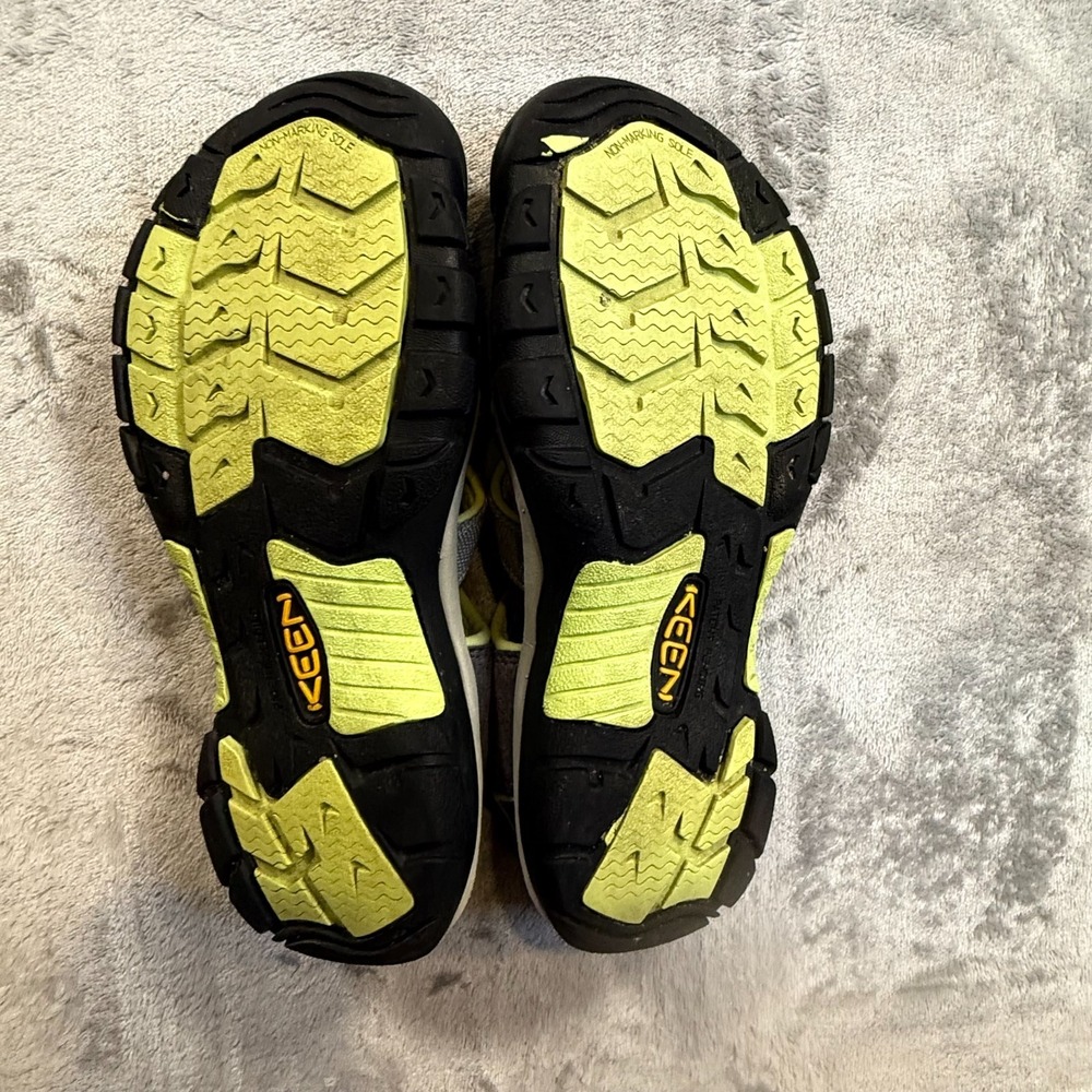 KEEN Waterproof Sport Hiking Sandals Gray Lime Green Women's Closed Toe Adjustab - Picture 3 of 4